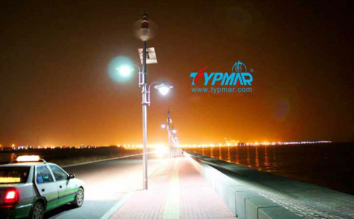 遼寧營口風(fēng)光互補(bǔ)路燈工程 夜景